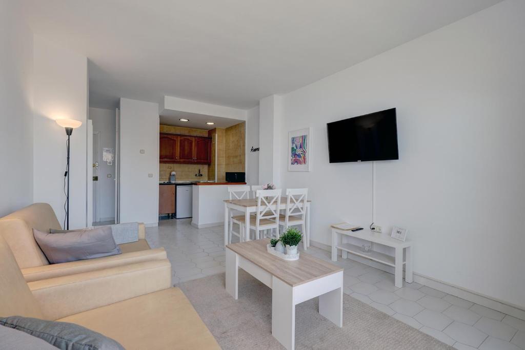 Fotografie z fotogalerie ubytování 095 - Bright & Comfortable Holiday Apartment With Water Park & Sea Views v destinaci Benalmádena