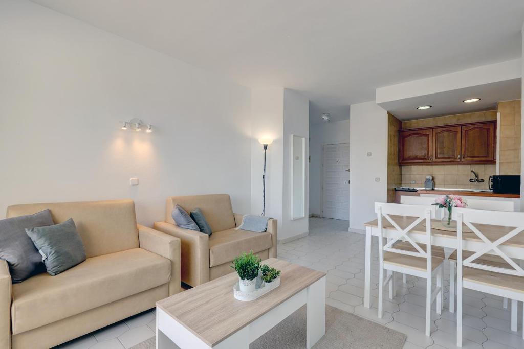 Fotografie z fotogalerie ubytování 095 - Bright & Comfortable Holiday Apartment With Water Park & Sea Views v destinaci Benalmádena
