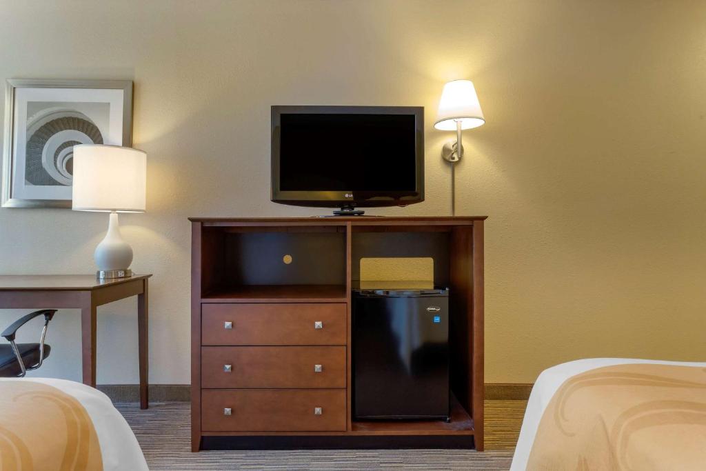 Quality Inn Harrison North - 大号床间 - 带两张大号床 - 禁烟/底楼
