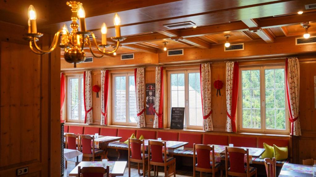 Restaurace v ubytování Hotel Hirschen