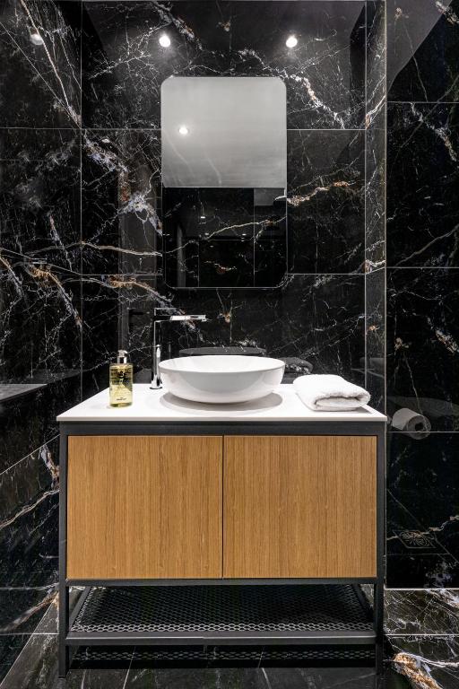 Filopappou Hill Suites by Athens Stay - Resim 16