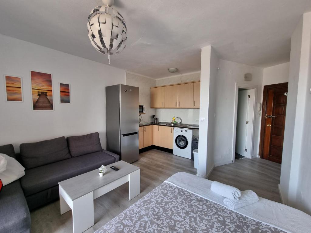 Fotografia z galérie ubytovania Maika La Biznaga Studio v destinácii Benalmádena