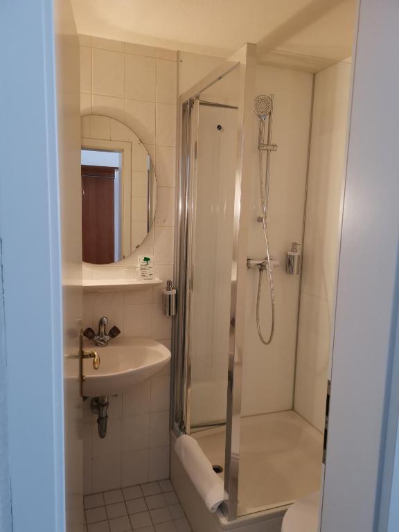 Koupelna v ubytování Hotel Lindenufer