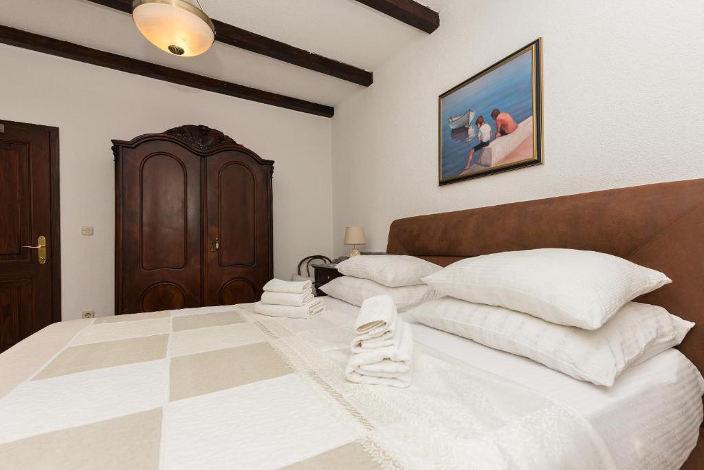 Posteľ alebo postele v izbe v ubytovaní Heritage Palace LIŠTUN
