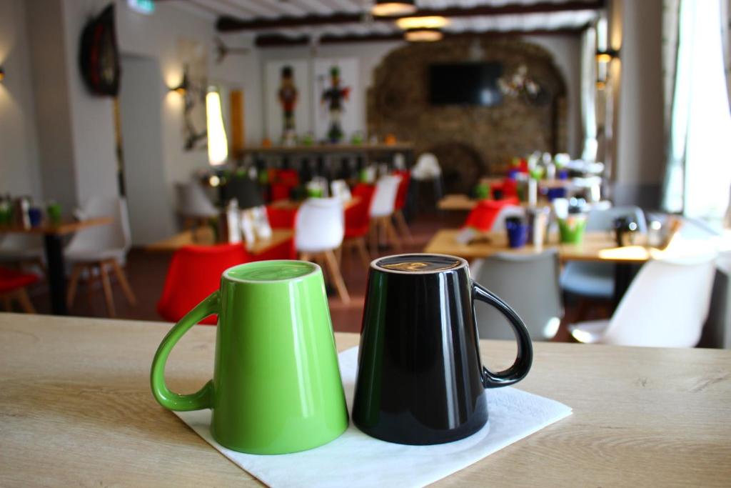 Příslušenství pro přípravu čaje a kávy v ubytování Hotel Miriquidi All Inklusive