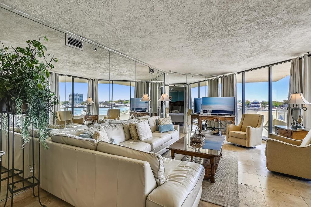 Gallery image of East Pass Towers 304 Condo in Destin