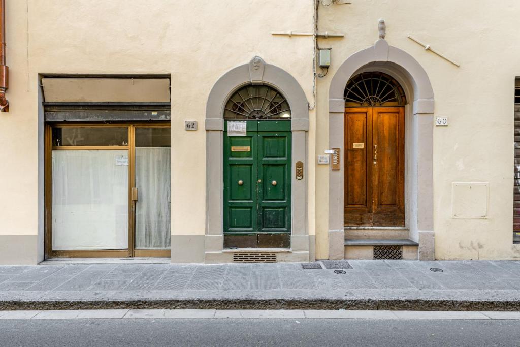 Exteriér alebo vchod do ubytovania Mercato di Sant'Ambrogio cozy apartment