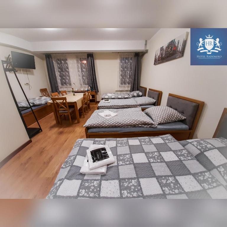 HOTEL RADOMSKO - Habitación Compartida Mixta