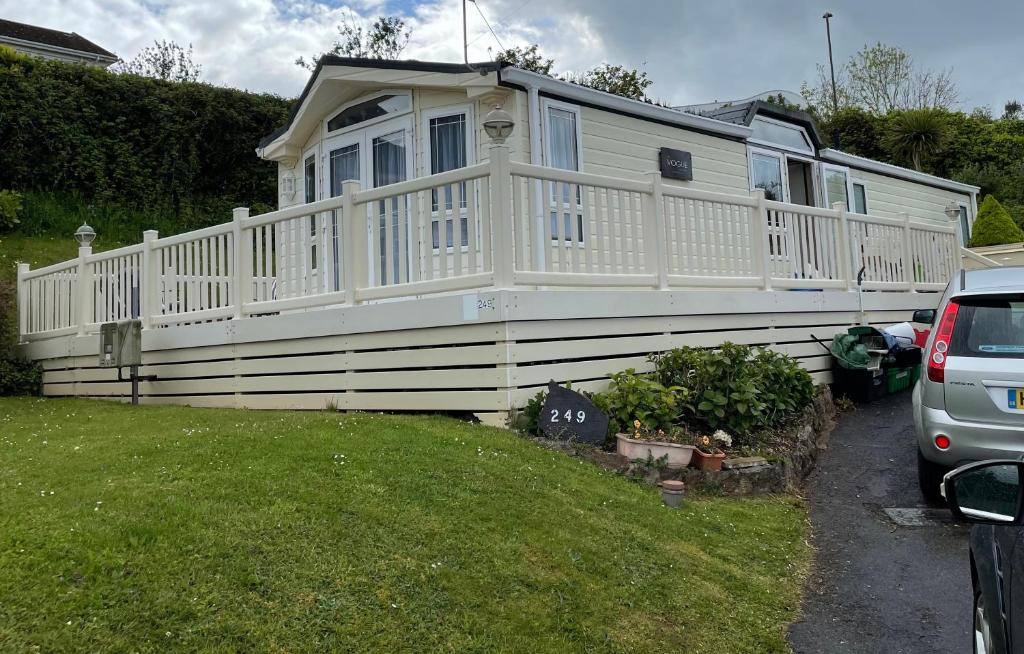 249 Waterside