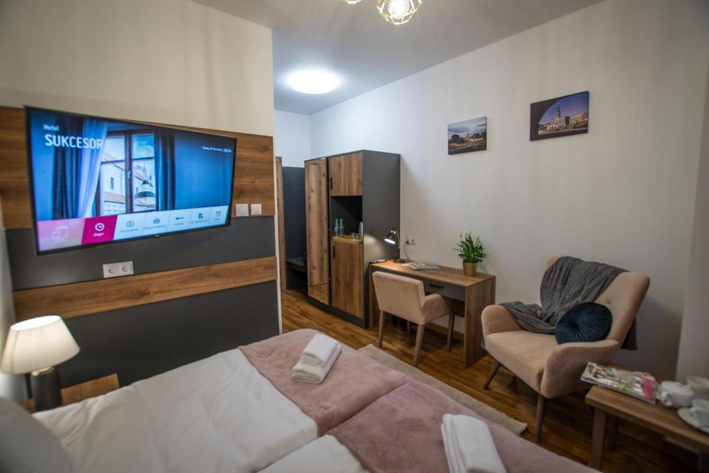 Hotel Sukcesor - Standard Double Or Twin Room