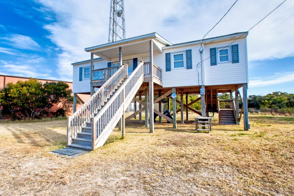 Cottage on 12, Hatteras (updated prices 2024)