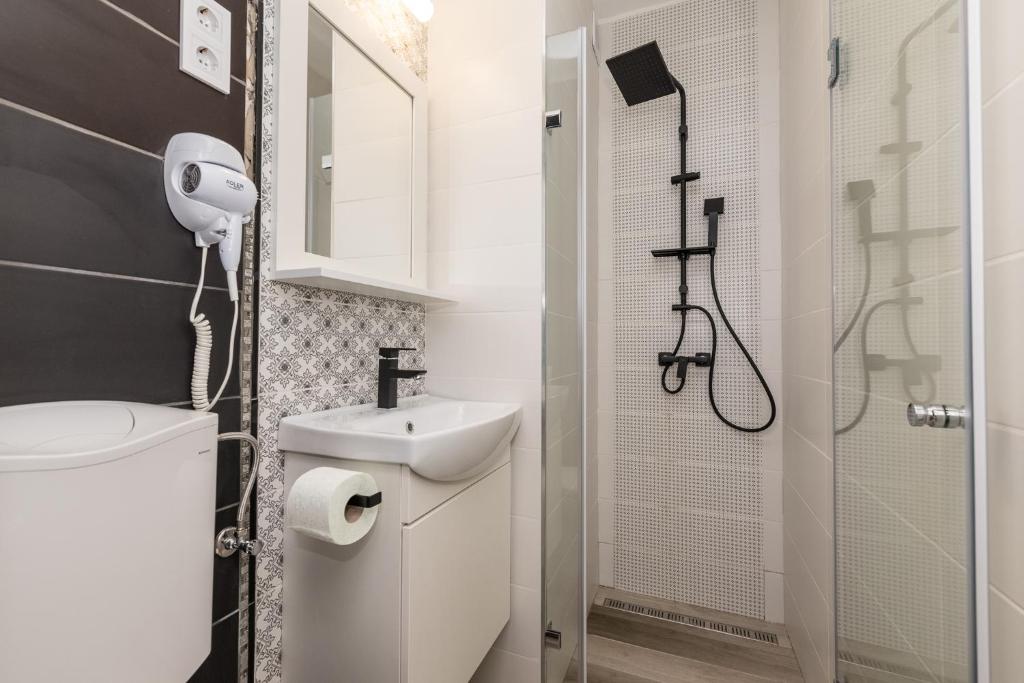 Kúpeľňa v ubytovaní Balinn rooms