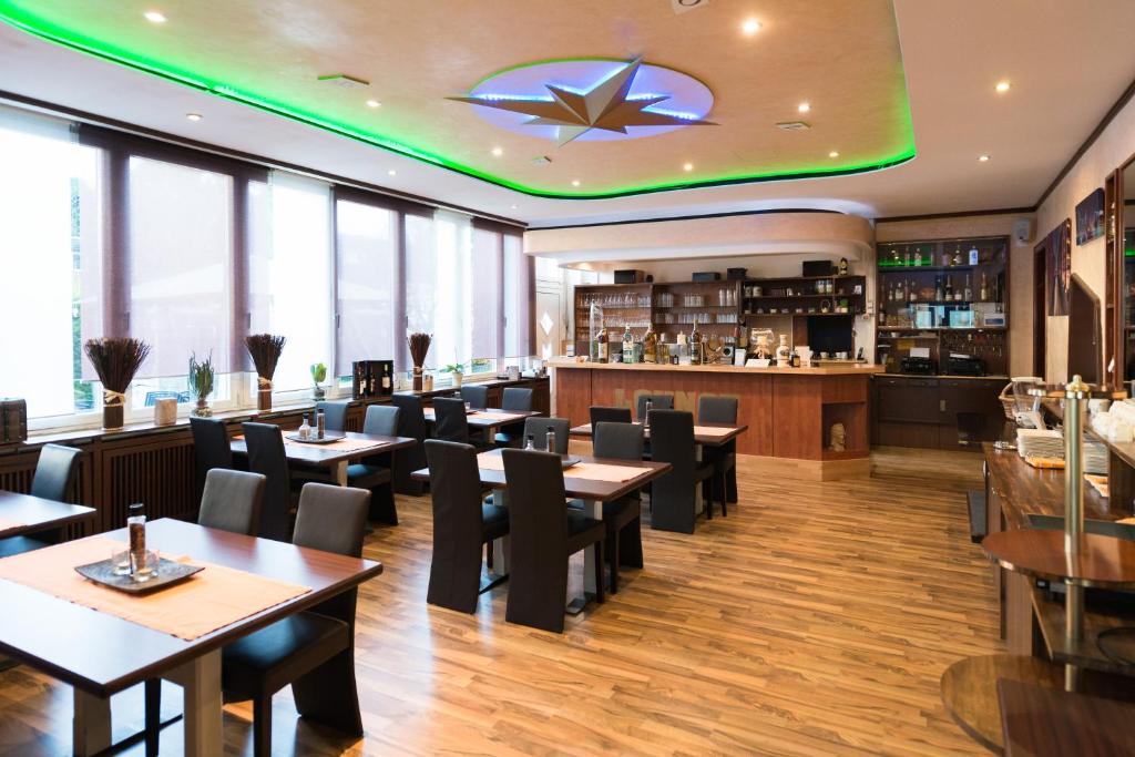 Hotel Hanseat Hamburg - Free Parking - Resim 21