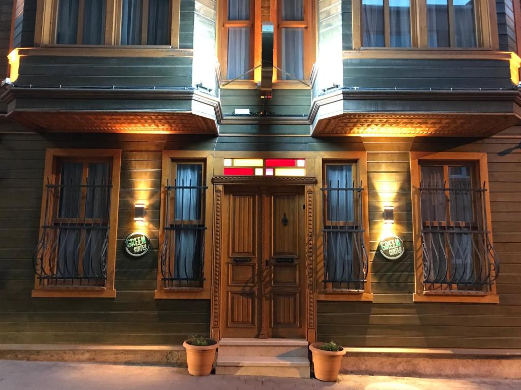 The facade or entrance of Green Mansion