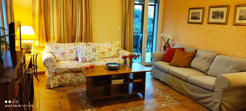 A seating area at Villa Pigi