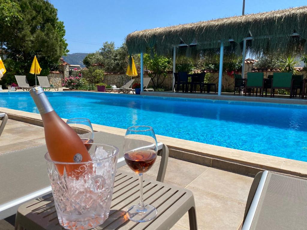 Бассейн в Casablanca Hotel или поблизости