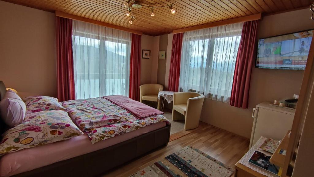Postel nebo postele na pokoji v ubytování Ferienparadies Gutounik