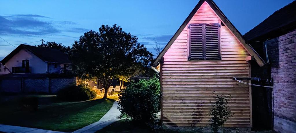 Apartments Osijek by the River - 7