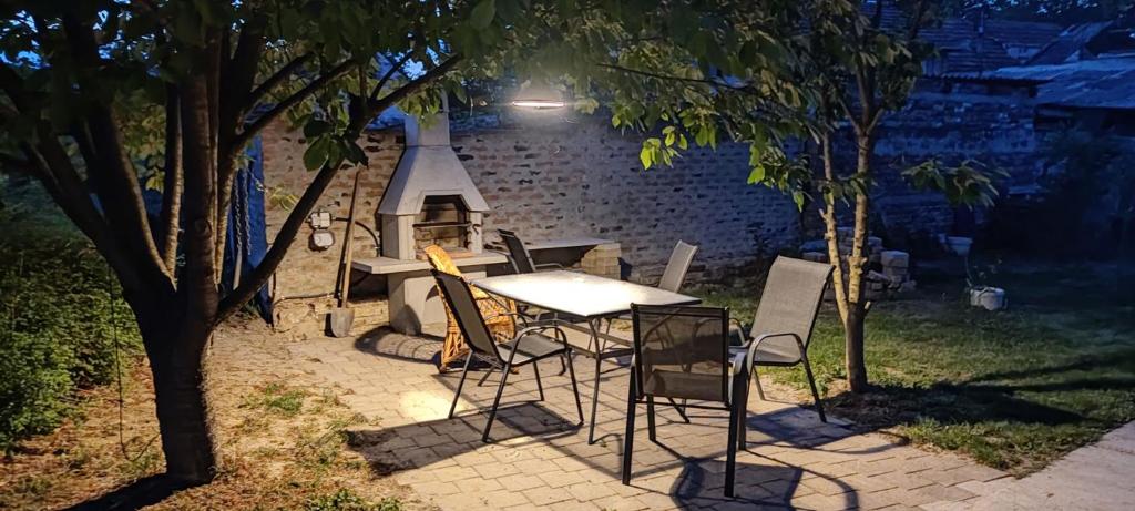 Apartments Osijek by the River - 5