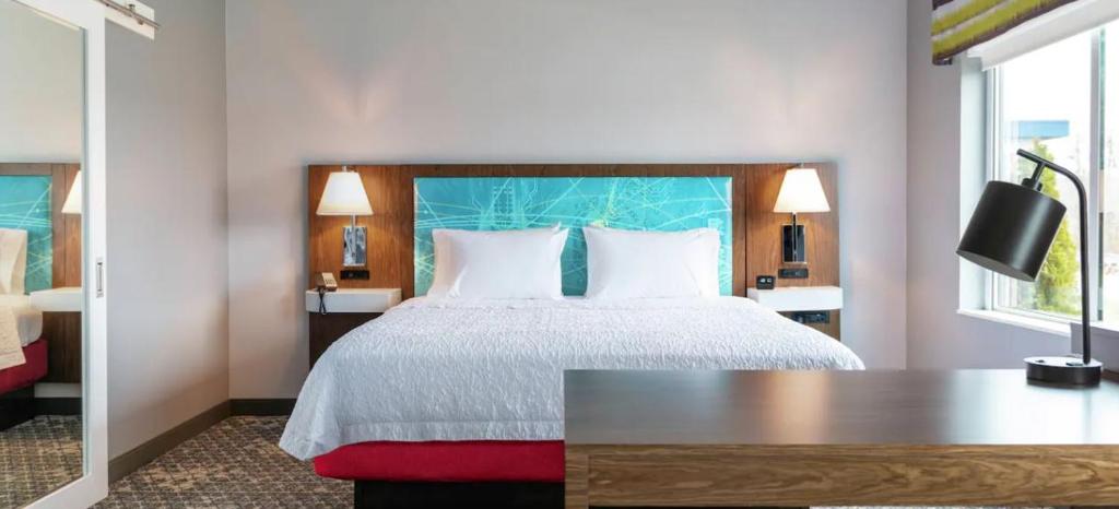 Postel nebo postele na pokoji v ubytování Hampton Inn & Suites Dalhart
