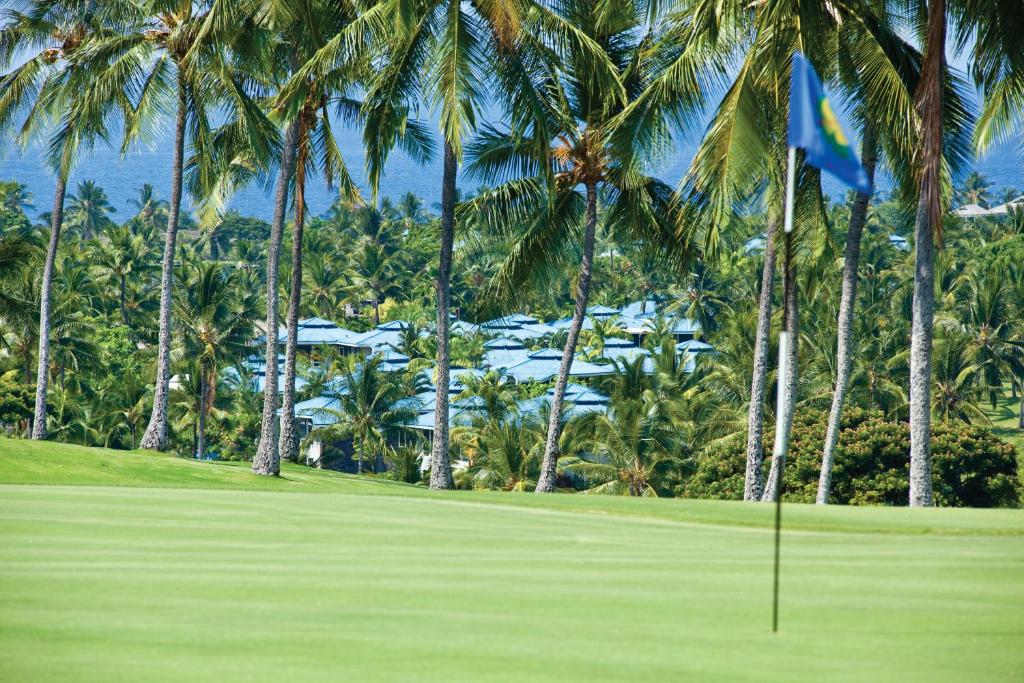 Golf v rezortu nebo okolí