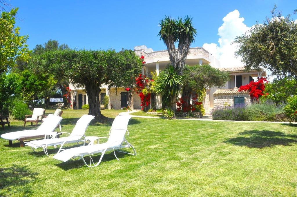 House Lemoni, Apartment A with Terracebalcony Pelekas, Corfu, Pelekas