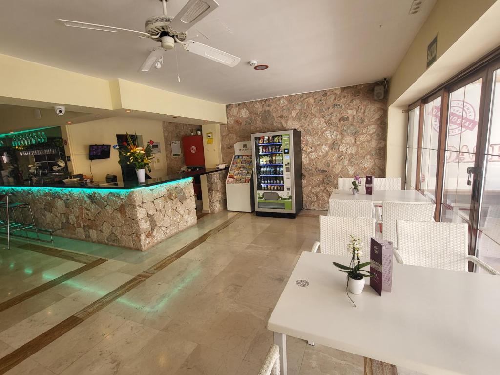 Nápoje v ubytovaní Das Hostal