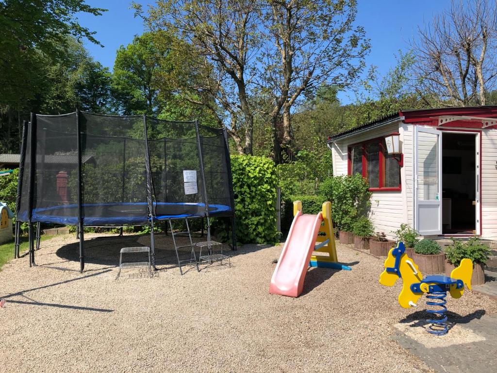 Herní místnost nebo prostor pro děti v ubytování Ferienpark Eifellux