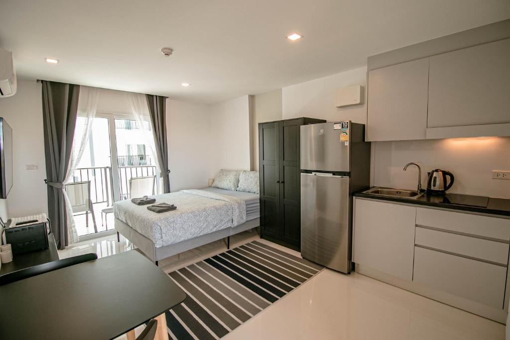 Mantra Beach Condominium Suite - Mae Phim - Deluxe Queen Studio