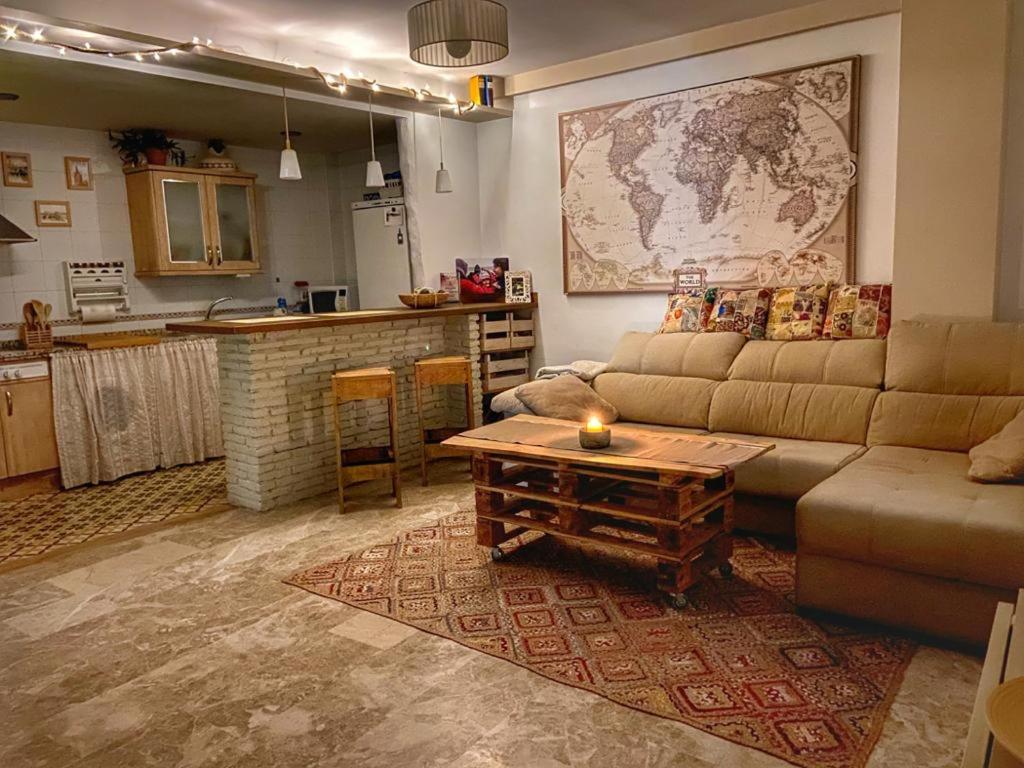 La casa de Ale con parking gratuito!, Camas – Updated 2023 Prices