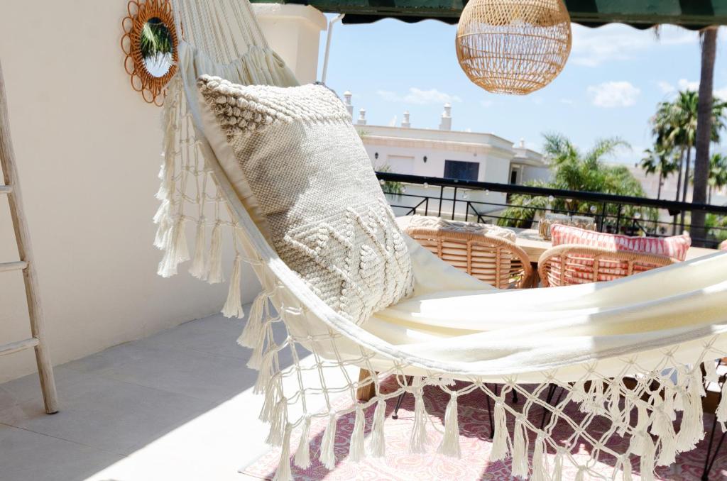 Balkón alebo terasa v ubytovaní StayatSas Luxe App vlakbij strand, 80 m2 terras, grote zwembaden Marbella