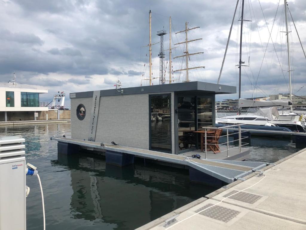 Hausboot - Domy na wodzie - Houseboat Porta Mare - Odradream - 