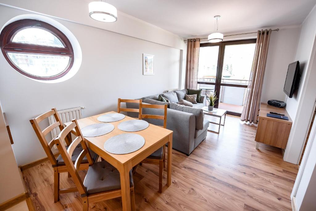 Apartamenty Sun & Snow Centrum Krynica Zdrój - One-Bedroom Apartment