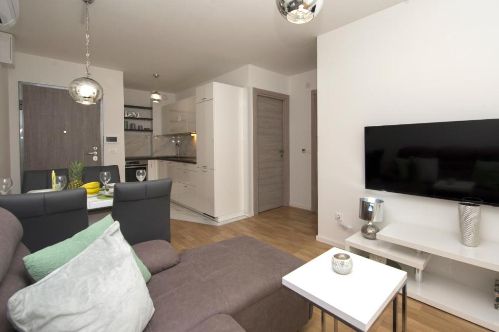 Kuchyňa alebo kuchynka v ubytovaní Apartman Eni