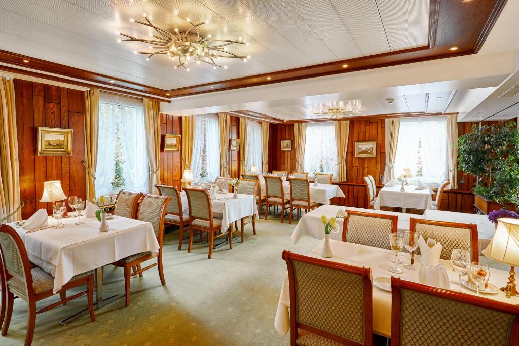 Posezení v ubytování Hotel & Spezialitätenrestaurant zur Linde
