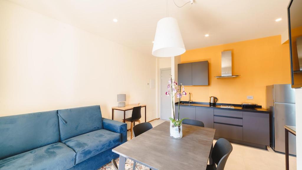 Η κουζίνα ή μικρή κουζίνα στο Vietti Apartments