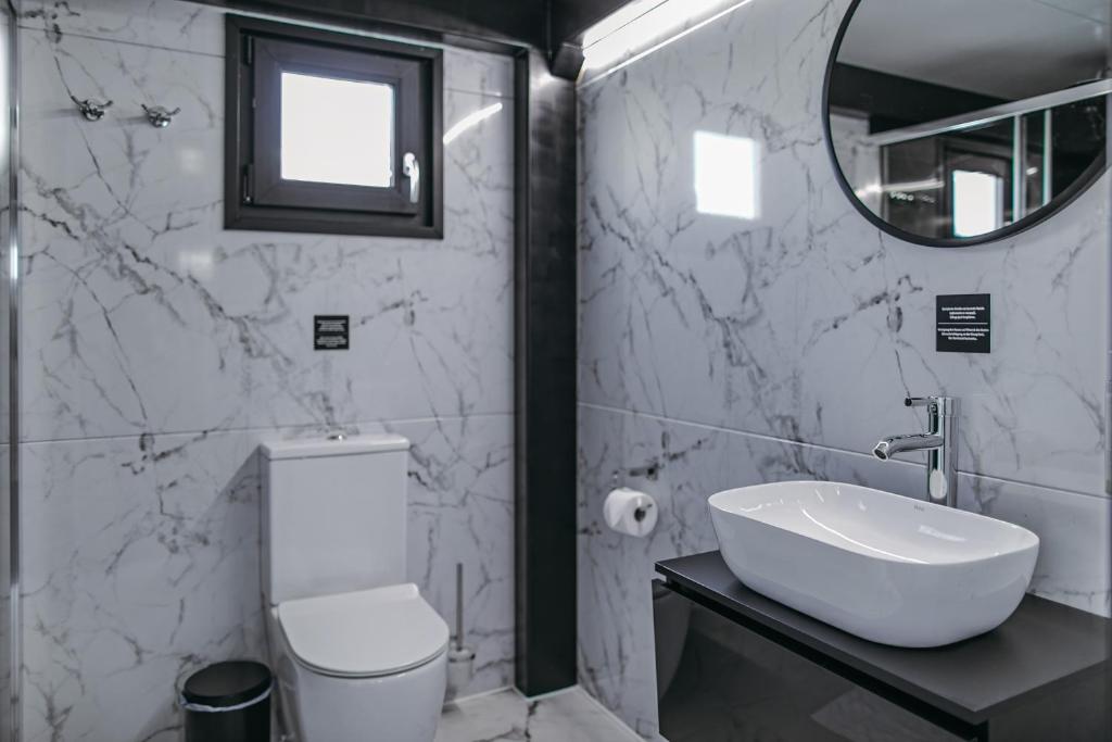 HT Houseboats - luksusowe domki na wodzie - sauna, jacuzzi - 12