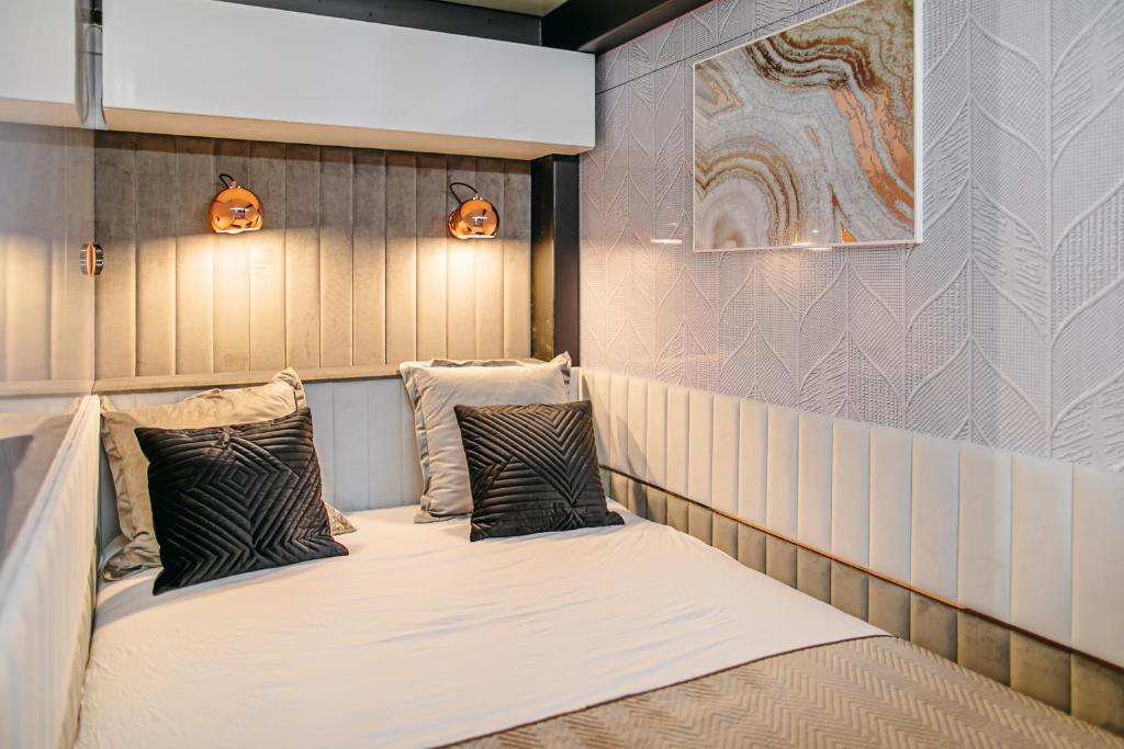 HT Houseboats - luksusowe domki na wodzie - sauna, jacuzzi - 10