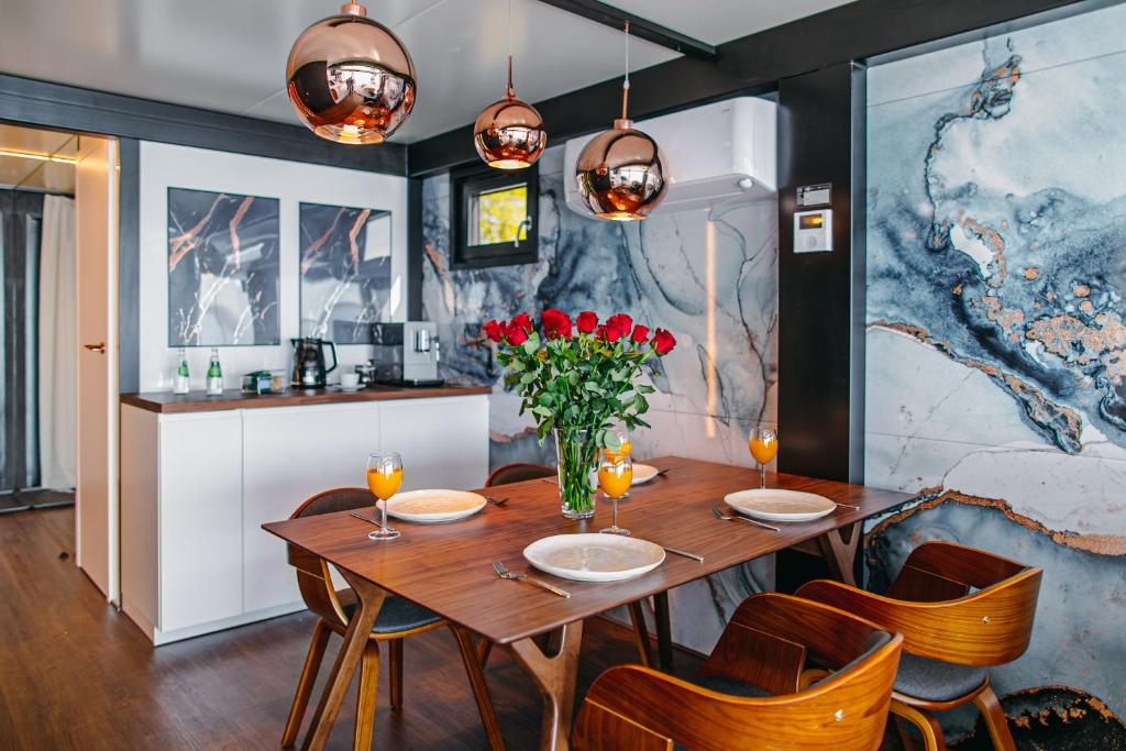 HT Houseboats - luksusowe domki na wodzie - sauna, jacuzzi - 4