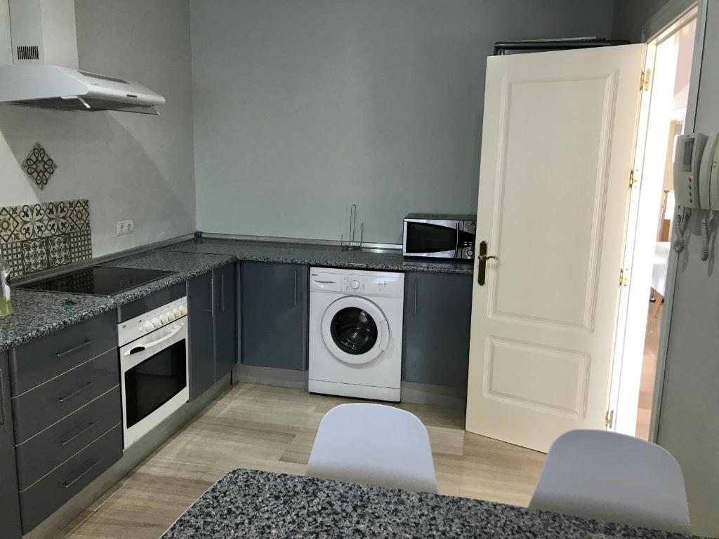 Kuchyňa alebo kuchynka v ubytovaní Deluxe Penthouse Fuengirola