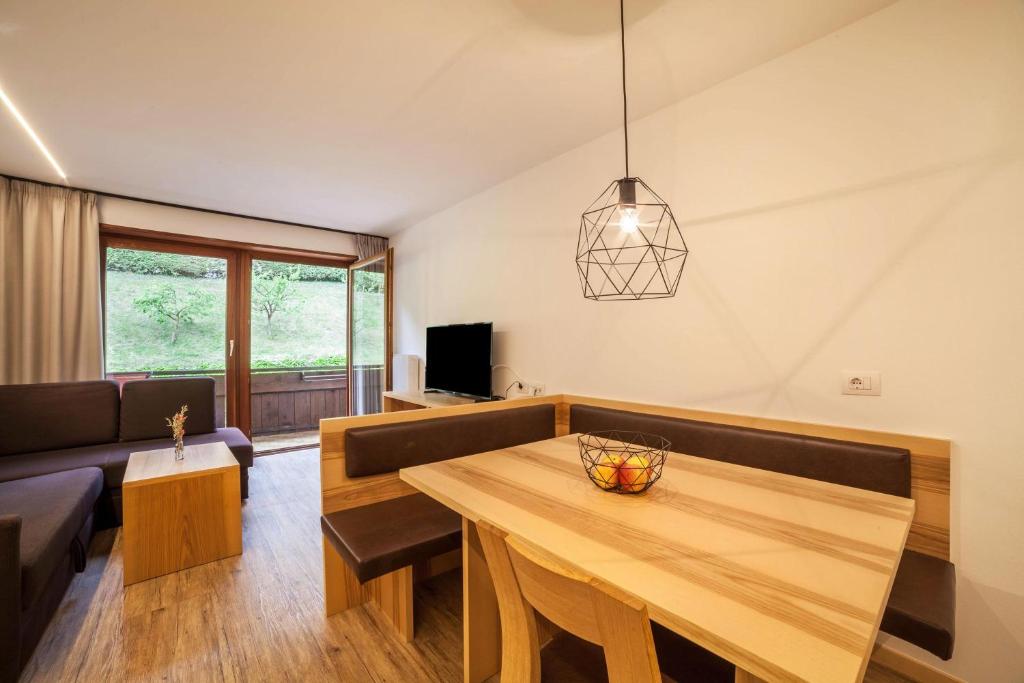Riederhof Ferienwohnungen Arthur 2