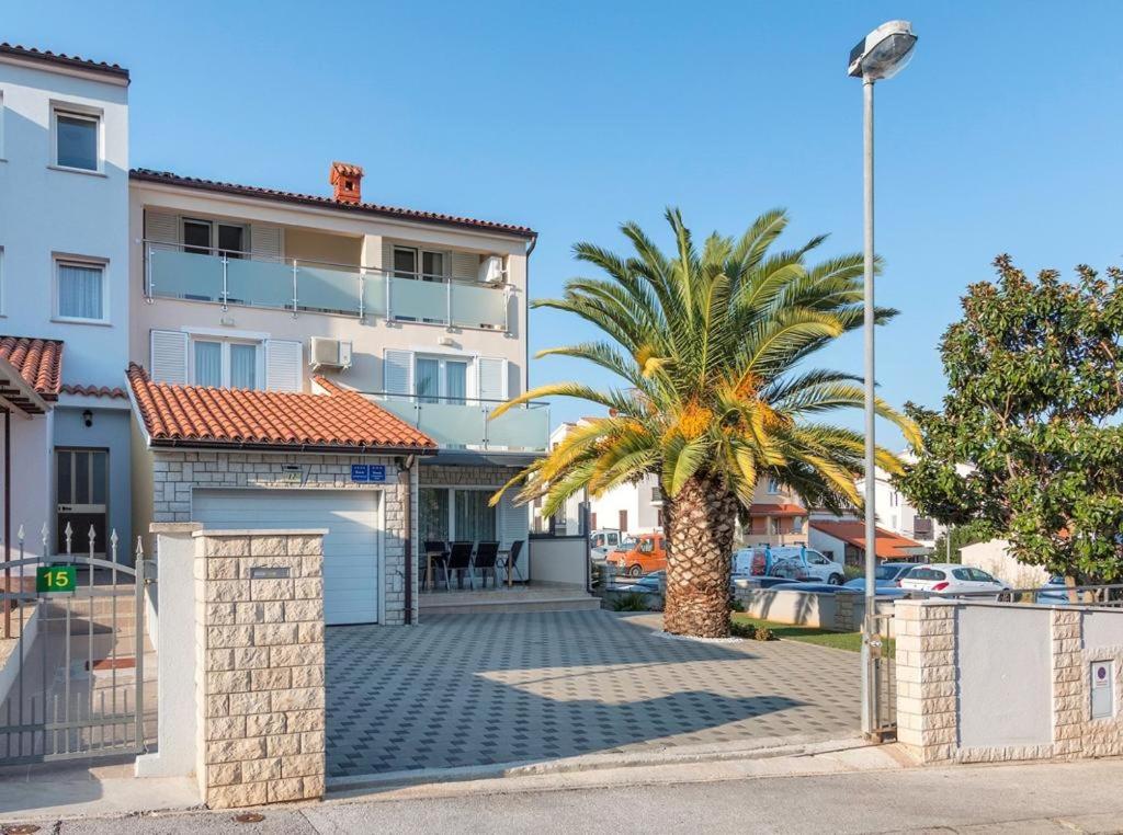 Summer house Pula - Hizvo