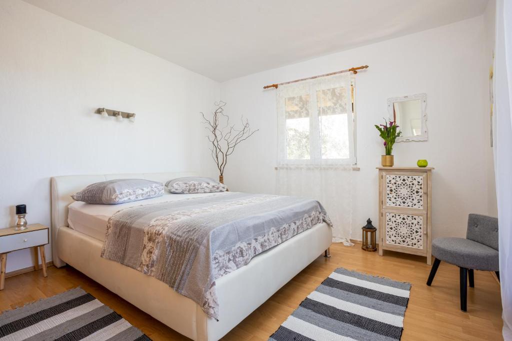 Holiday House Lucija