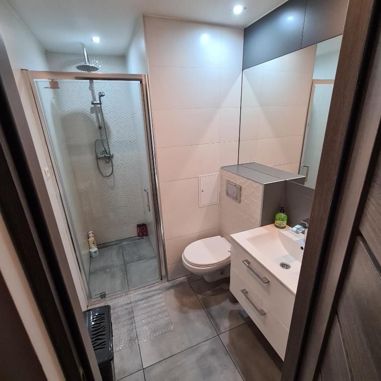 Luxury apartaments Klimatyzacja 3 - One-Bedroom Apartment