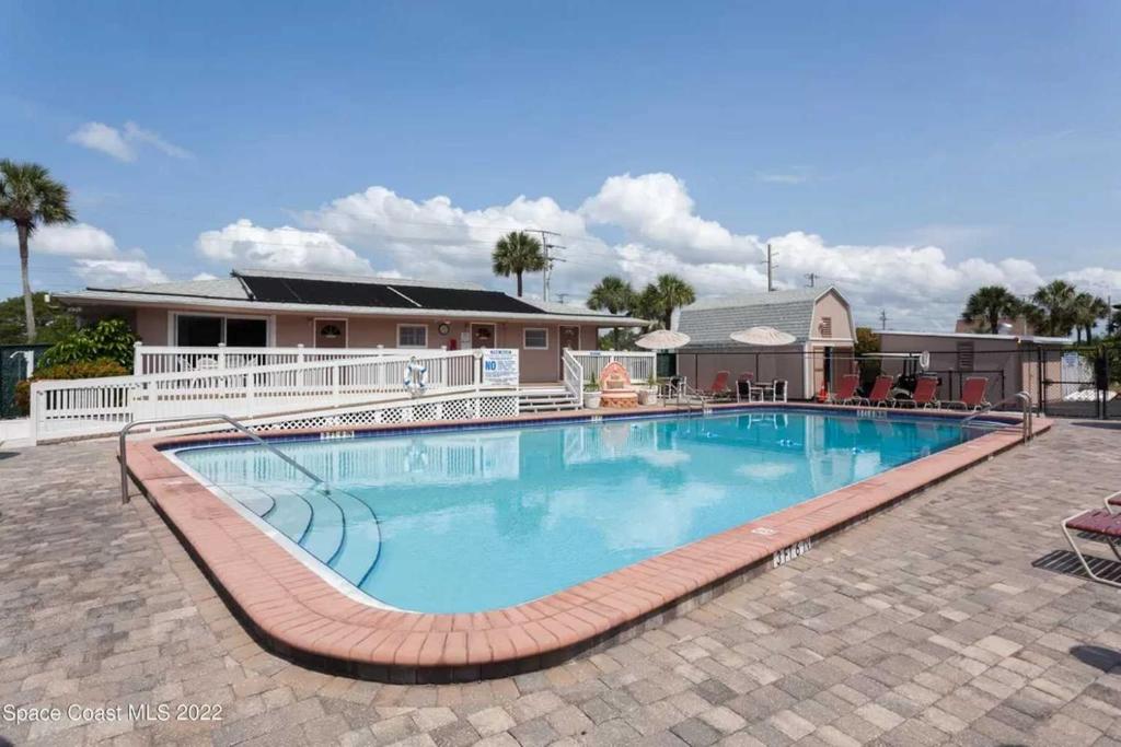 Diplomat Condo with private Beach, Cocoa Beach Aktualisierte Preise für 2023