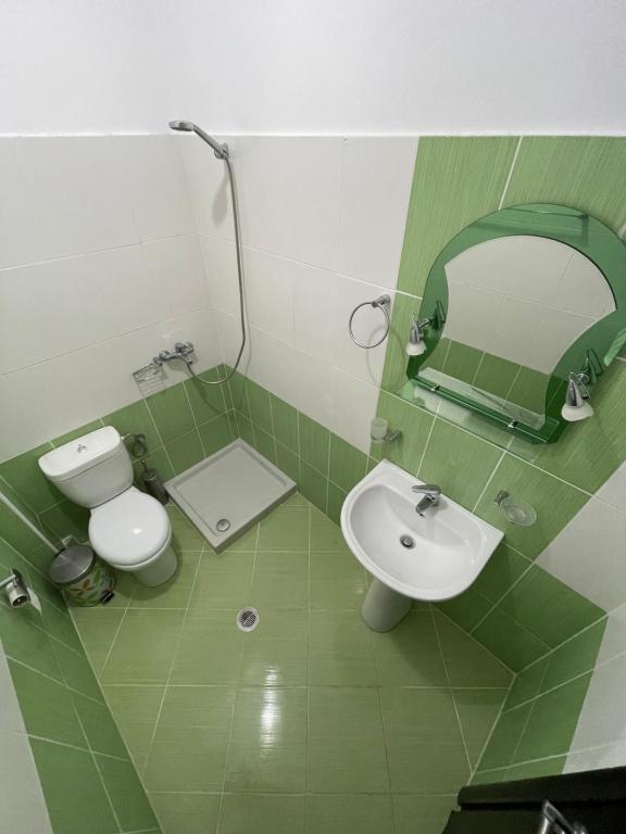 Sunny Beach Apartment - Image 8