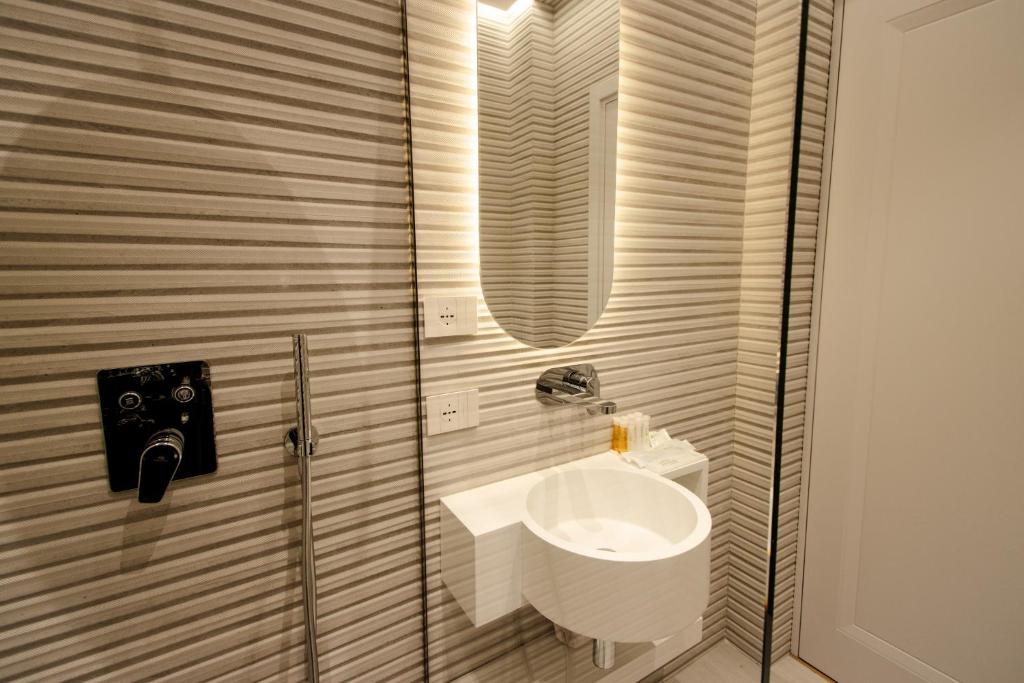 The Crown Boutique Hotel & SPA - Imazhi 12