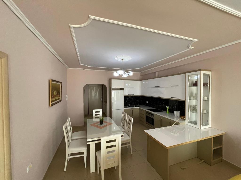 Flower Apartment Sarande - Imazhi 8
