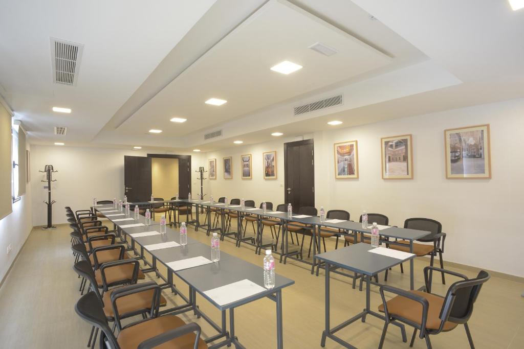 Konferenční prostory v ubytování MAIA HOTEL SUITES