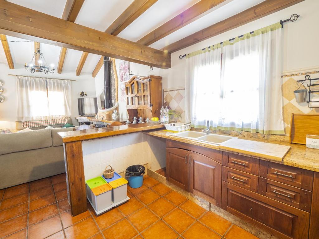 Kuchyňa alebo kuchynka v ubytovaní Cubo's Villa El Sauce de Coin